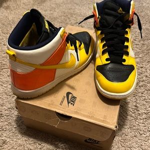 Men’s NIKE DUNK HIGH PREMIUM Black/Varsity Maize Orange size 10